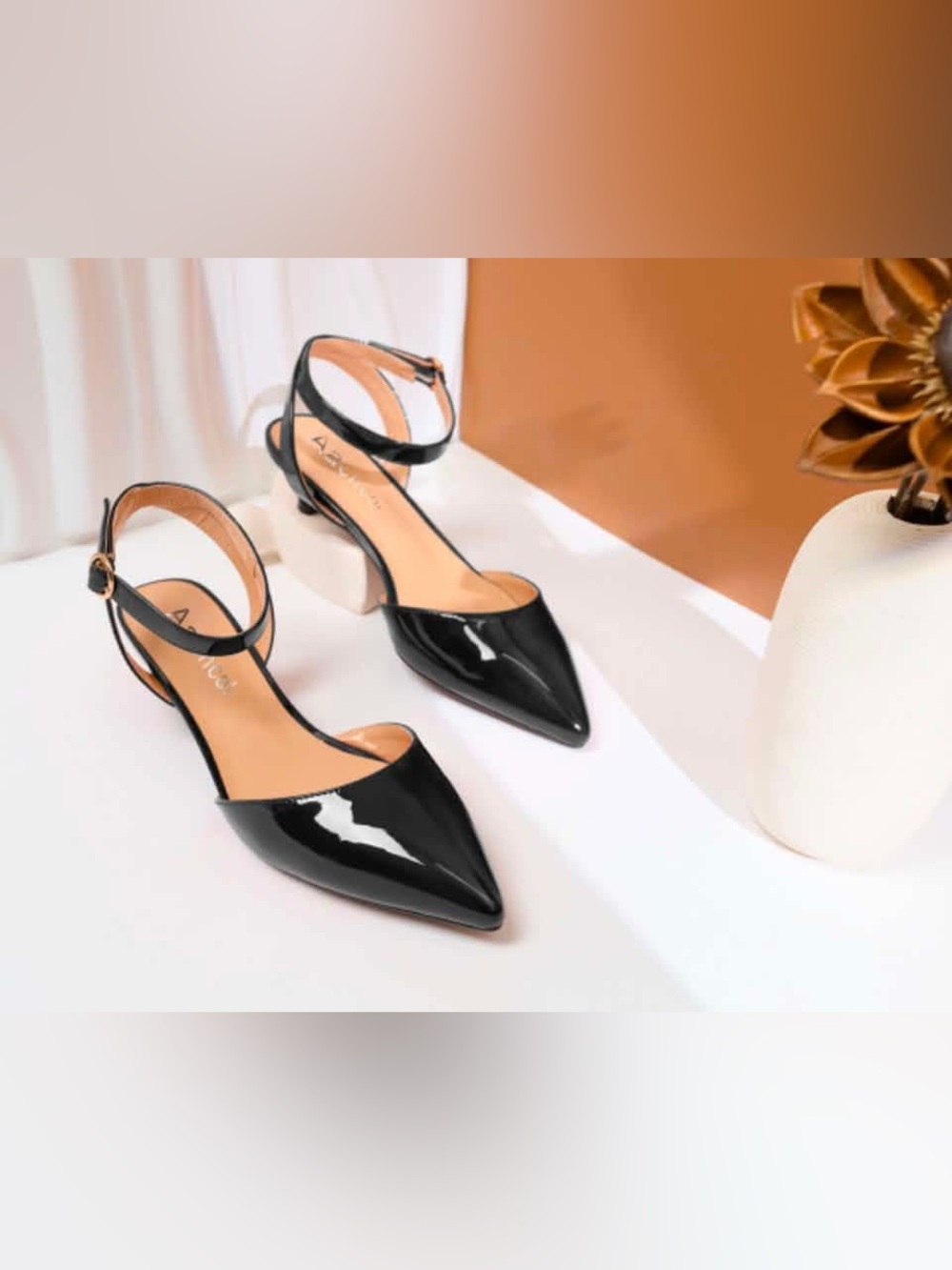 Aachcol Kitten Heels, NEW IN BOX ($67.99)!